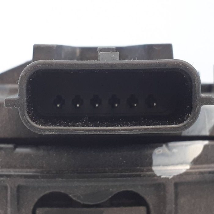 611079