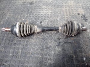 TRANSMISION DELANTERA IZQUIERDA P30651435 / P1-A6-18 VOLVO XC90