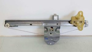 ELEVALUNAS DELANTERO DERECHO 807205569R / E1-A1-40-1 / 128001071E RENAULT CLIO IV
