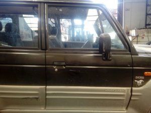 PUERTA DELANTERA DERECHA MITSUBISHI GALLOPER (HYUNDAI)