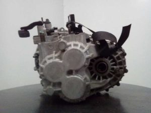 CAJA CAMBIOS 4300038050 / M1-A2-31 / Y061211729 KIA CARNIVAL