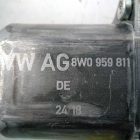 633682