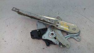 ELEVALUNAS TRASERO DERECHO 88731CV01B / E2-A4-3-1 NISSAN JUKE (F15)