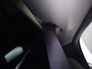 CINTURON SEGURIDAD TRASERO IZQUIERDO KIA CARENS ( )