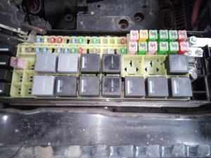 CAJA RELES / FUSIBLES LAND ROVER RANGE ROVER SPORT