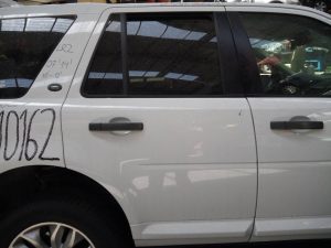 PUERTA TRASERA DERECHA LAND ROVER FREELANDER (LR2)