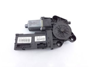 MOTOR ELEVALUNAS DELANTERO IZQUIERDO 968431100 / E1-A1-4-1 / 0130822479 RENAULT MEGANE III BERLINA 5 P