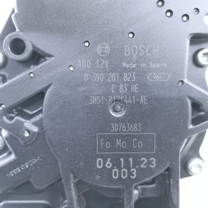 374239