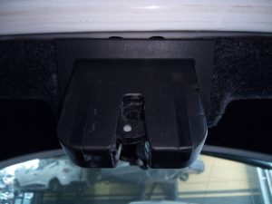 CERRADURA MALETERO / PORTON SEAT TOLEDO (KG3)