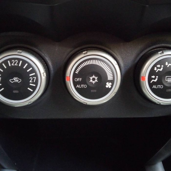 399030