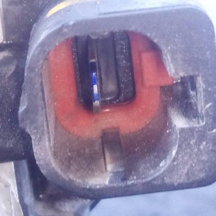 400252