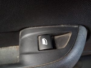 MANDO ELEVALUNAS TRASERO IZQUIERDO OPEL CROSSLAND X