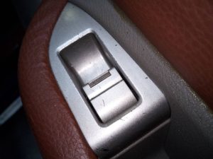 MANDO ELEVALUNAS TRASERO DERECHO HONDA FR-V (BE)