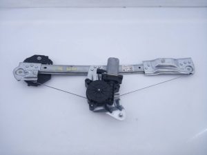 ELEVALUNAS DELANTERO IZQUIERDO 807213282R / E1-A1-44-1 DACIA SANDERO