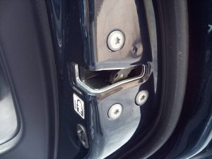 CERRADURA PUERTA TRASERA DERECHA TOYOTA RAV 4