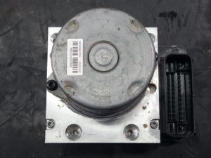 ABS 489235800 / P3-A8-15-2 SSANGYONG TIVOLI