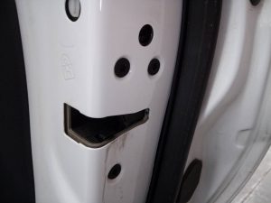 CERRADURA PUERTA TRASERA DERECHA FORD FOCUS LIM. (CB8)
