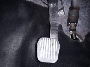 PEDAL EMBRAGUE FORD FOCUS LIM. (CB8)