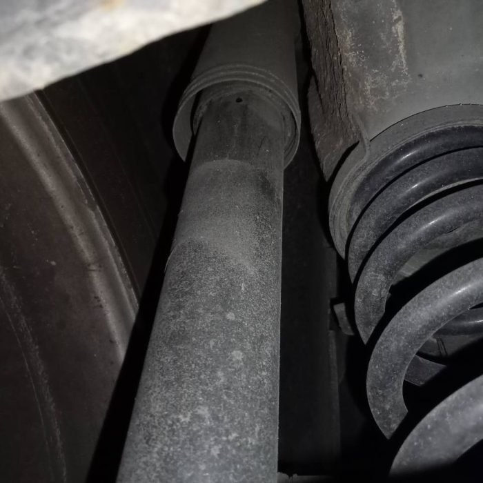 414945