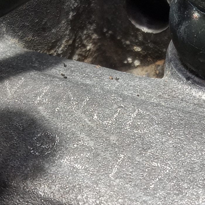 414977