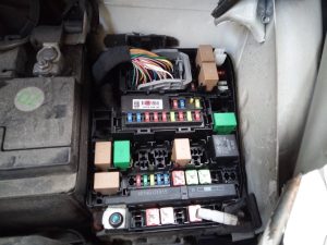 CAJA RELES / FUSIBLES 919513X110 KIA CARENS ( )