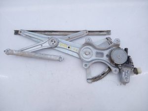 ELEVALUNAS DELANTERO DERECHO AE0620402750 / E2-B4-61-2 / MN182354 MITSUBISHI L 200 (KA0/KB0)