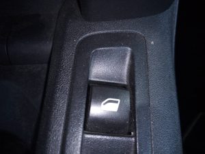 MANDO ELEVALUNAS DELANTERO DERECHO CITROËN C-ELYSÉE