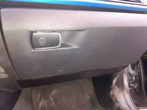 GUANTERA BMW SERIE 3 LIM. (F30)