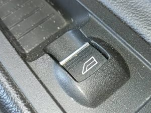 MANDO ELEVALUNAS DELANTERO DERECHO FORD KUGA (CBS)