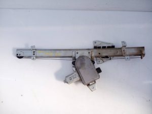 ELEVALUNAS DELANTERO DERECHO MN117078 / E2-B4-35-1 / 0620200700 MITSUBISHI MONTERO (V60/V70)