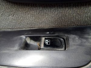 MANDO ELEVALUNAS TRASERO DERECHO HYUNDAI TERRACAN (HP)