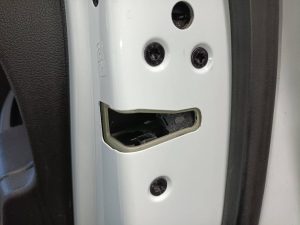 CERRADURA PUERTA TRASERA DERECHA FORD KUGA (CBS)