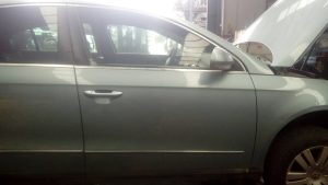 PUERTA DELANTERA DERECHA VOLKSWAGEN PASSAT BERLINA (3C2)