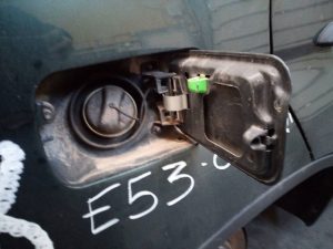TAPA EXTERIOR COMBUSTIBLE BMW X5 (E53)