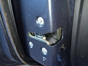 CERRADURA PUERTA TRASERA IZQUIERDA RENAULT KADJAR