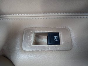 MANDO ELEVALUNAS DELANTERO DERECHO VOLKSWAGEN TOUAREG (7L6)