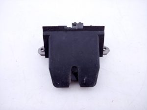 CERRADURA MALETERO / PORTON 31440245 / E1-A5-51-1 / 01042075003 VOLVO V40