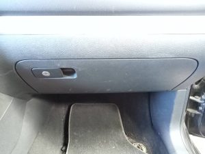 GUANTERA VOLKSWAGEN GOLF VI (5K1)