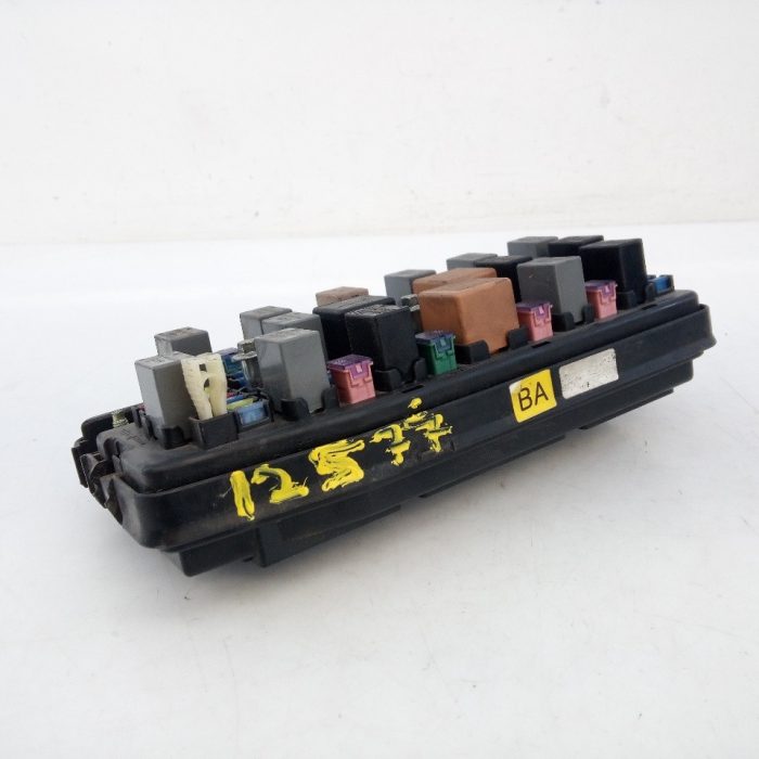 438200
