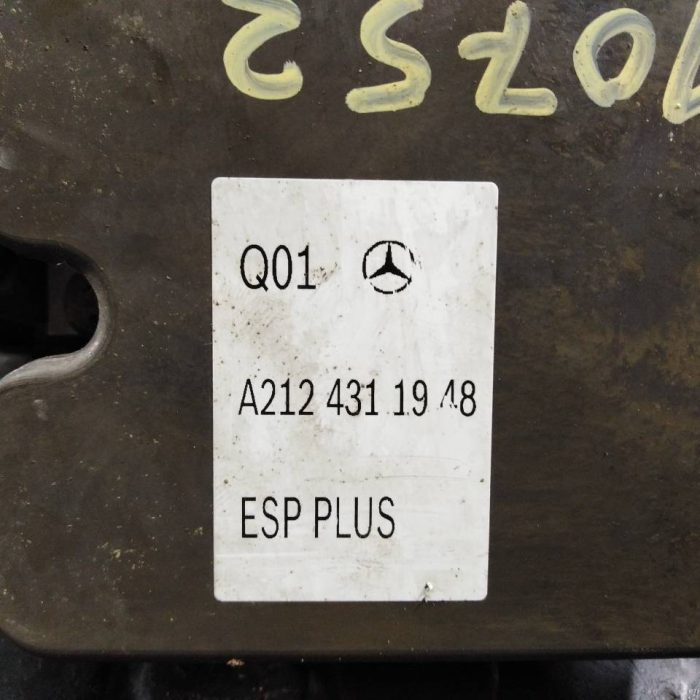 438413
