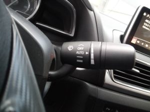 MANDO LIMPIA MAZDA 3 LIM. ()