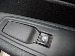 MANDO ELEVALUNAS DELANTERO DERECHO RENAULT CAPTUR