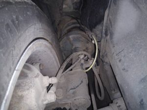 AMORTIGUADOR DELANTERO DERECHO TOYOTA COROLLA VERSO (R1)