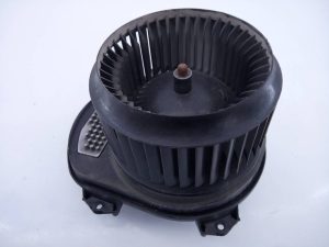 VENTILADOR CALEFACCION A2469061601 / E2-A4-14-1 INFINITI Q30