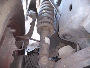 AMORTIGUADOR DELANTERO DERECHO TOYOTA LAND CRUISER (J9)