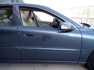 PUERTA DELANTERA DERECHA VOLVO S60 BERLINA