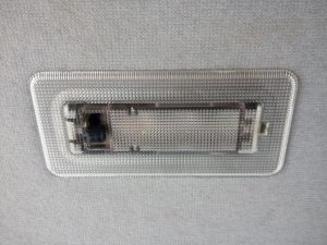 LUZ INTERIOR FORD TRANSIT CAJA CERRADA ´06