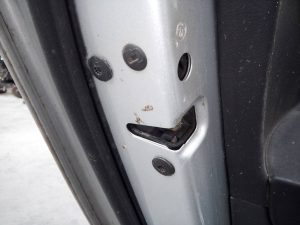 CERRADURA PUERTA TRASERA IZQUIERDA VOLKSWAGEN PASSAT LIM. (362)