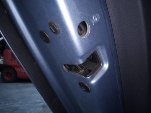 CERRADURA PUERTA TRASERA IZQUIERDA VOLKSWAGEN GOLF VI (5K1)