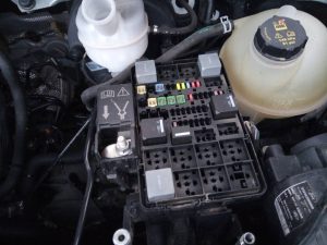 CAJA RELES / FUSIBLES FORD TRANSIT CUSTOM KASTEN